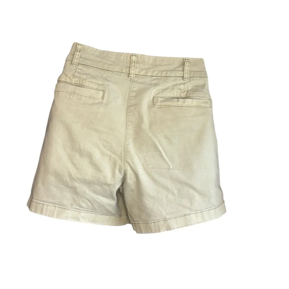 J. Crew Women's chino Cream Shorts cotton size 12 preloved no flaws